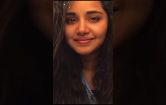 தனது வீட்டில் உள்ளவர் வைரஸ் தாக்கியதில் இறந்த சோகத்தில் நடிகை அனுபமா எச்சரிக்கை.!