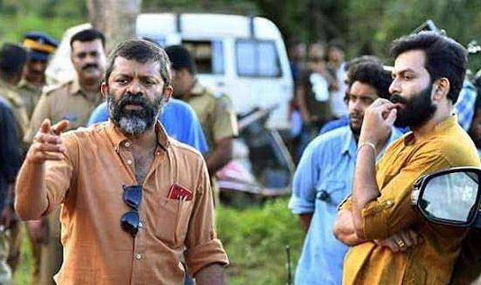 இயக்குனர் சாச்சி திடீரென காலமானார்!!