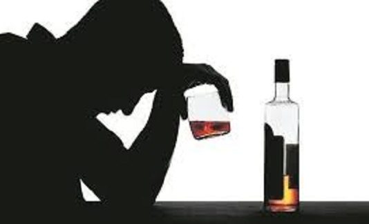 இலங்கையில் யாழில் மதுப் பிரியர்களால் 20 வயது இளைஞனுக்கு நேர்ந்த துயரம்!