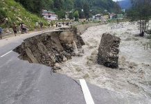 பத்துக்கும் மேற்பட்டோரை பலி வாங்கிய நிலச் சரிவு..! கடும் மழையால் பாதிப்புக்குள்ளான நேபாளம்..!