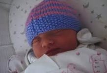 சிகிச்சை தர மறுப்பு…! மருத்துவமனைக்கு வெளியே பரிதாபமாக இறந்த இளைஞன்! கதறி அழும் தாயின் வீடியோ காட்சி!!