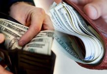 பர்ஸ் முட்ட முட்ட பணம் சேர்ந்துகிட்டே இருக்கணுமா? இந்த ஒரு பொருள் போதும் கோடிக் கோடியாய் சேரும்!