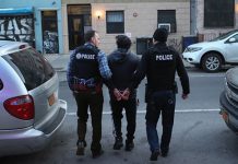 தண்டனையில் இருந்து தப்பிக்க போலி இறப்பு சான்றிதழ்: ஒரேயொரு எழுத்துப்பிழையால் சிக்கிய குற்றவாளி!!