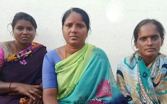 தாங்கள் அணிந்திருந்த புடவையை வீசி இளைஞர்கள் உயிரை காப்பாற்றிய 3 பெண்கள்! நடந்தது என்ன? குவியும் பாராட்டு!!