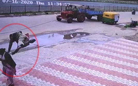 காற்றில் பறந்து வந்து பெண்ணின் மேல் விழுந்த ஆட்டோ டிரைவர்.. 52 தையல் போட்ட பெண்! நடந்தது என்ன?