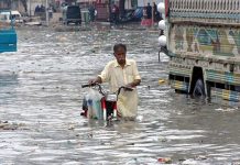 89 ஆண்டுகளில் இல்லாத கனமழை… தண்ணீரில் மிதக்கும் முக்கிய நகரம்: எகிறும் பலி எண்ணிக்கை!!