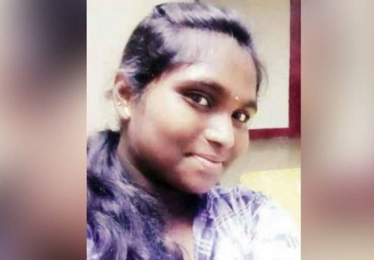 உடல் முழுவதும் மண்ணெண்ணெய்! குளியலறைக்கு குளிக்க சென்ற பெண்ணுக்கு நேர்ந்த துயரம்: எச்சரிக்கை செய்தி!!