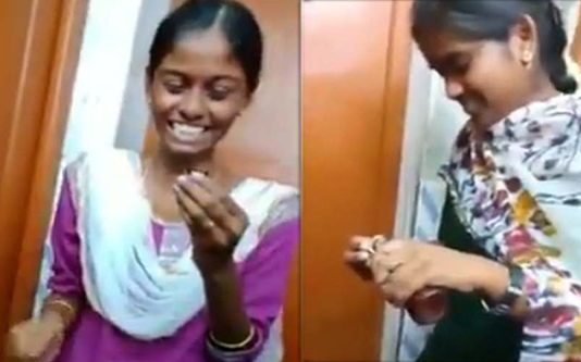 பாத்ரூமில் இளம்பெண்கள் அரங்கேற்றும் அசிங்கம்… பசங்களை மிஞ்சிய காட்சி!