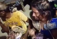 தம்பதிகளுக்கு மொட்டை அடித்து செருப்பு மாலை அணிவித்த கொடுமை! கண்கலங்க வைக்கும் காட்சி…!