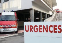 300 கிலோ மாமனிதர்! – வீட்டின் ஜன்னலை உடைத்து விரைவில் வெளியேற்றம்!!