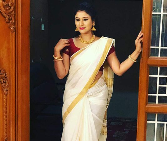 புது சீரியலில் நடிகை ஆல்யா மானசா- வெளிவந்த புகைப்படங்கள்..!