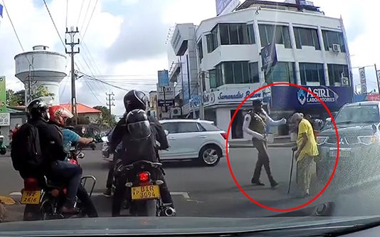 தெஹிவளையில் பொலிஸ் அதிகாரியின் செயற்பாடு! குவியும் பாராட்டுக்கள்!!
