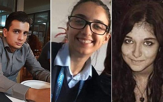 சபலத்தால் இளைஞருக்கு நேர்ந்த சோகம்: கொலை செய்தபின் விரல்களை வைத்து இளம்பெண்கள் செய்த மோசமான செயல்!!