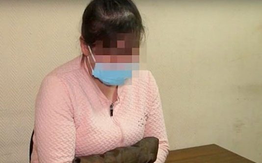 ஒரு குழந்தையை விற்று மற்ற குழந்தைகளுக்கு இனிப்பும் உடைகளும் வாங்கிய தாய்!!