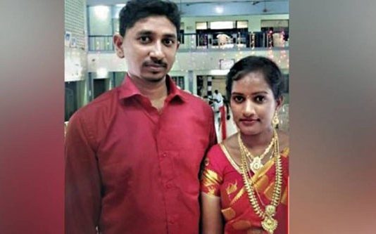 வெளிநாட்டில் இருந்து ஊருக்கு வந்த புதுமாப்பிள்ளை எடுத்த வி பரீத முடிவு!!