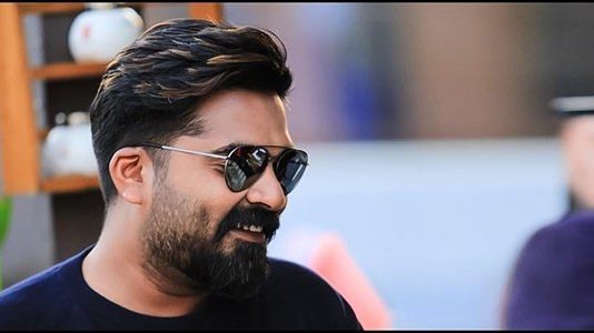 66 வயது இயக்குநருடன் கூட்டணி போடும் சிம்பு.. இவர இன்னுமா இந்த உலகம் நம்புது?