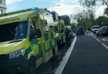 லண்டன் பாடசாலை ஒன்றில் அதிர்ச்சி சம்பவம்: அவசரமாக மருத்துவமனைக்கு விரைந்த 13 மாணவர்கள்!!