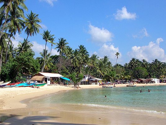 க ட ற் க ரை யிலிருந்து மீ ட் க ப்ப ட் ட பெ ண் ணி ச ட ல ம்!