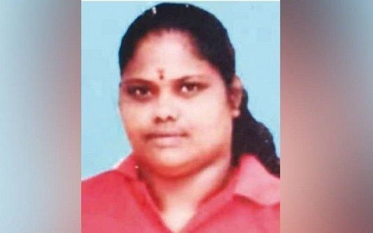 த னியாக இருந்த மனைவிக்கு நே ர்ந்த ப யங்கரம் : வீட்டுக்கு வந்த கணவனுக்கு காத்திருந்த அ திர்ச்சி!!