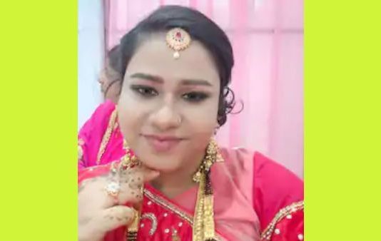 வி பத்தில் சி க்கி ம ருத்துவமனையில் அ னுமதிக்கப்பட்ட கணவரை பா ர்க்கச் சென்ற ம னைவிக்கு ந டந்த வி பரீதம்!!