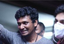 FDFS பாத்து விஜய்யின் மாஸ்டரை கொண்டாடி தீர்த்த பிரபலங்கள்!