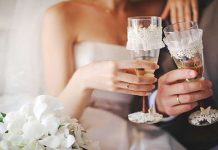 திருமண மண்டபத்தில் மணமகனுக்கு நே ர் ந்த து யரம் !