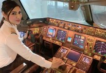 அமெரிக்காவில் இருந்து வடதுருவத்தின் வழியாக முதல்முறையாக விமான பயணம்.. விமானத்தை இயக்கும் இந்தியா பெண் விமானி !!