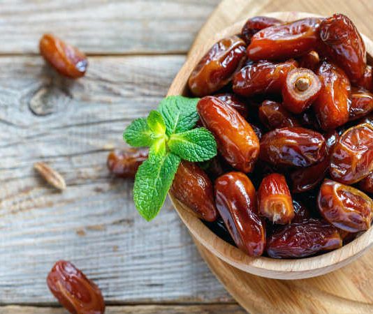 வி ஷமாக மாறும் பேரீச்சை! சாப்பிட்டால் இவ்வளவு பக்க விளைவுகளா? யாரெல்லாம் சாப்பிட கூடாது தெரியுமா?