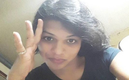 இலங்கையில் 22 இளைஞர் அழகிய பெண்ணாக மாறிய அதிசயம்.. பலரும் வியப்பில் ஆழ்த்திய வைரல் புகைப்படம்!!