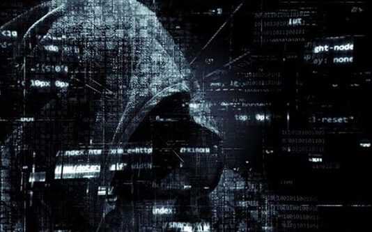 இணையத்தில் வந்த ஆணை… சாலையில் சென்ற பெ.ண்.ணை கொ.டூ.ரமாக தா.க்.கிய இ.ளை.ஞனின் ப.கீ.ர் பி.ன்.னணி!!