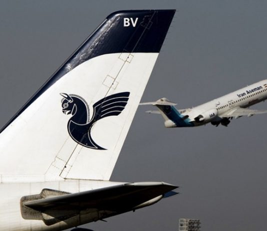 பறக்கும் விமானத்தில் ச.ந்.தே.க நபர்… வி சாரித்ததில் தெரிய வந்த பகீர் சம்பவம்: உடனடியாக தரையிறக்கப்பட்ட விமானம்!!