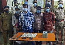 ’தாத்தா… ஆசீர்வாதம் பன்னுங்க’ – பாசத்துக்காக ஏங்கிய முதியவரிடம் நடித்து தி.ரு.டிய த ம்பதி..!