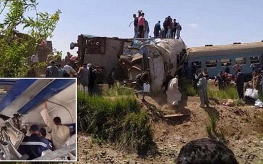 நேருக்கு நேர் மோ.தி.க்கொண்ட இரண்டு பயணிகள் ரயில்: உ.ட.ல் ந.சு.ங்கி ப.லி.யா.ன பலர்!!