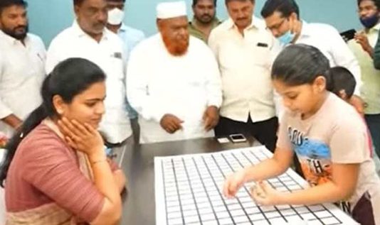 கின்னஸ் ரெக்கார்டு புக்கில் சேர இருக்கும் கு ண்டூர் சிறுமி! சுவாரஸ்சிய தகவல் !!