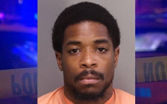 வீட்டில் தூ.ங்கி கொண்டிருந்த பெண் தி டீரென கண்விழித்த போது காத்திருந்த அ.திர்ச்சி! நடந்தது என்ன?