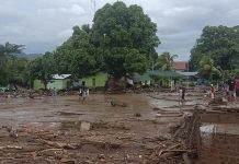 கனமழையால் பெருவெள்ளம்… நிலச்சரிவில் உ.யி.ருடன் புதைந்த மக்கள்: வெளிவரும் பகீர் பின்னணி!!