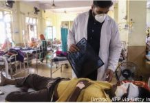 இந்தியாவை உலுக்கி வரும் மற்றொரு புதிய வைரஸ் : கொரோனா நோயாளிகள் 1000 பேரின் கண்கள் நீக்கம்!!