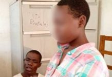 மாணவியை திருமணம் செய்து வேறு ஊருக்கு அழைத்து சென்ற ஆசிரியர்! சில மாதங்கள் கழித்து மாணவியை தேடி சென்ற பெற்றோருக்கு காத்திருந்த அதிர்ச்சி!!