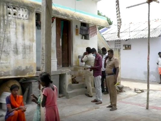 காதல் திருமணம் செய்த 3 மாதத்தில் புதுமாப்பிள்ளை எடுத்த முடிவு : குடும்பத்தாருக்கு காத்திருந்த அதிர்ச்சி!!