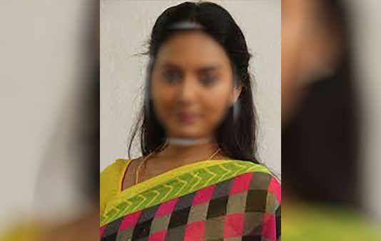 க.ள்.ளக்காதலனுடன் கூ.லி.ப்படை ஏவி மாமனாரை தீர்த்துக் கட்டிய மருமகள்!!