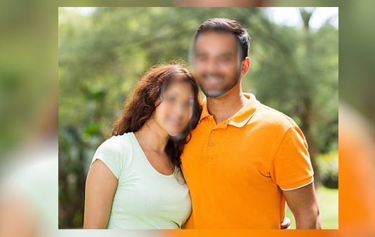 கணவரின் செல்போனில் அதிர்ச்சி ’ஆப்’: உடனடியாக விவாகரத்து கோரிய இளம் பெண்!!