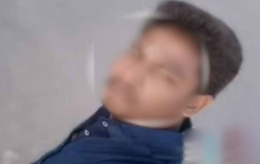 பள்ளி தோழி மீது ஏற்பட்ட காதல்: த.டையாக இருந்த காதலியின் தந்தை… காதலன் செ.ய்.த மோ.ச.மான கா.ரியம்!!