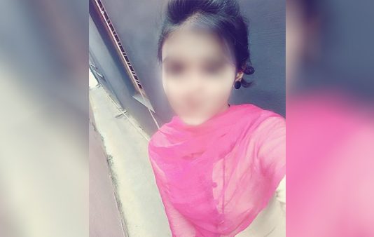 பம்பு செட்டுக்குள் இ.ள.ம்பெண்ணின் அ.லறல் சத்தம்: வேலை வாங்கி தருவதாக அ.ர.ங்கேறிய துயரம்!!