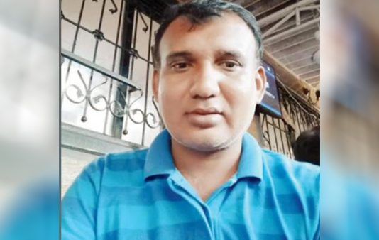 29 வயது காதலியை பழிவாங்க 45 வயது நபர் செய்த செயலால் அப்பெண் அனுபவித்து வரும் கொடுமை: பரிதாப பின்னணி!!
