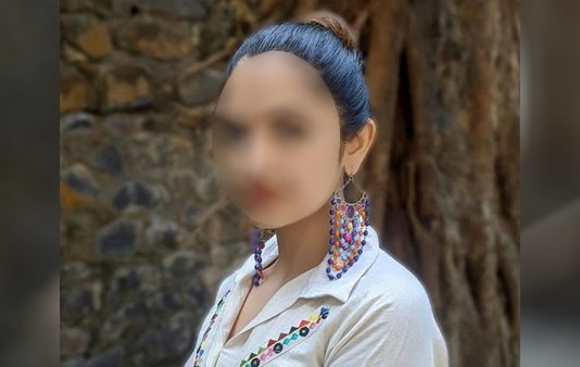 எப்படிவேணாலும் ஓகே தான் : வாய்ப்பு கொடுக்க நீங்க ரெடியா? சந்தானம்பட நடிகை அதிரடி..!!