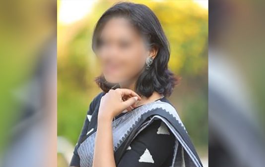 ஒரு நாளைக்கு ஒரு லட்சம் தருகிறேன்… படுக்கைக்கு அழைத்த நபரை வெளிச்சம் போட்டு காட்டிய பிரபல நியூஸ் ரீடர்!!