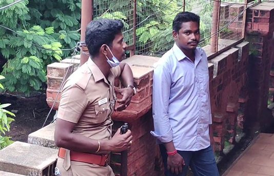 பெற்ற தாய்க்கு இரக்கமற்ற மகனால் அரங்கேறிய கொ.டூ.ரம்!!
