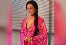 பட வாய்ப்புக்காக ப.டு.க்கைக்கு அழைத்தார் டைரக்டர் : பிரபல டிவி சீரியல் நடிகை க.த.ற.ல்!!