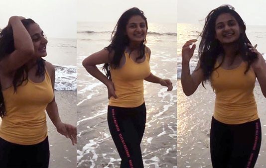 ஜிலு ஜிலு ஜிகர்தண்டா… செக்ஸி புகைப்படத்தை வெளியிட்டு ரசிகர்களை ஏங்க வைத்த எஸ்தர் அணில்!!