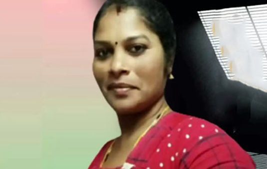 ஸ்மார்ட் போனால் சீரழித்த இளம்பெண்ணின் வாழ்கை… நடந்த பதறவைக்கும் சம்பவம்!!